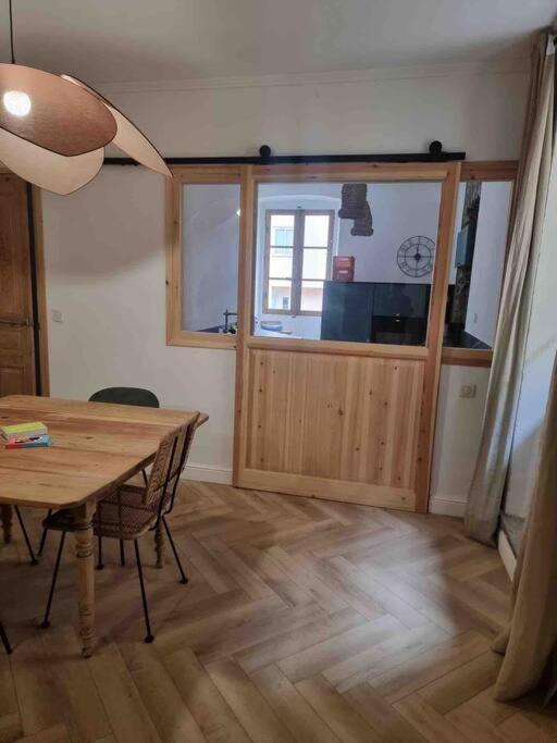 Appartement Au Coeur De La Ville Corte  Exterior foto